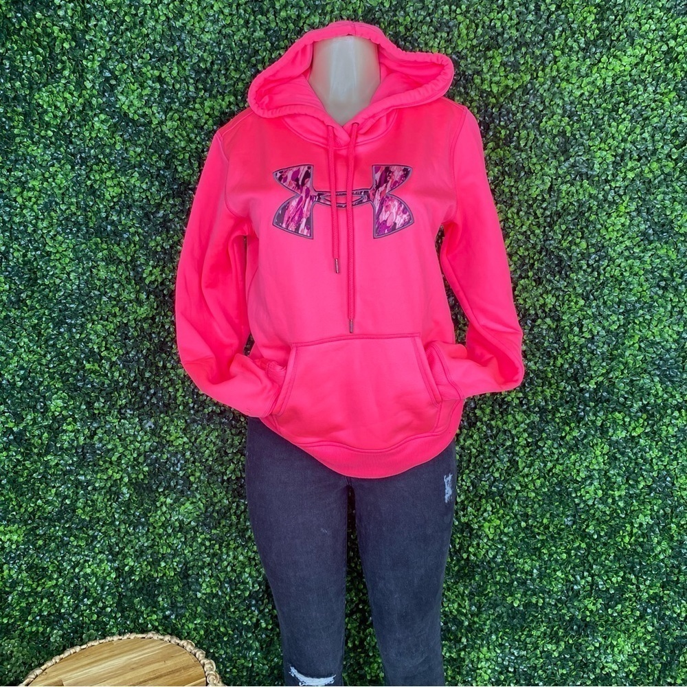 Under armour neon pink hoodie breast cancer‎ edition 🎀
